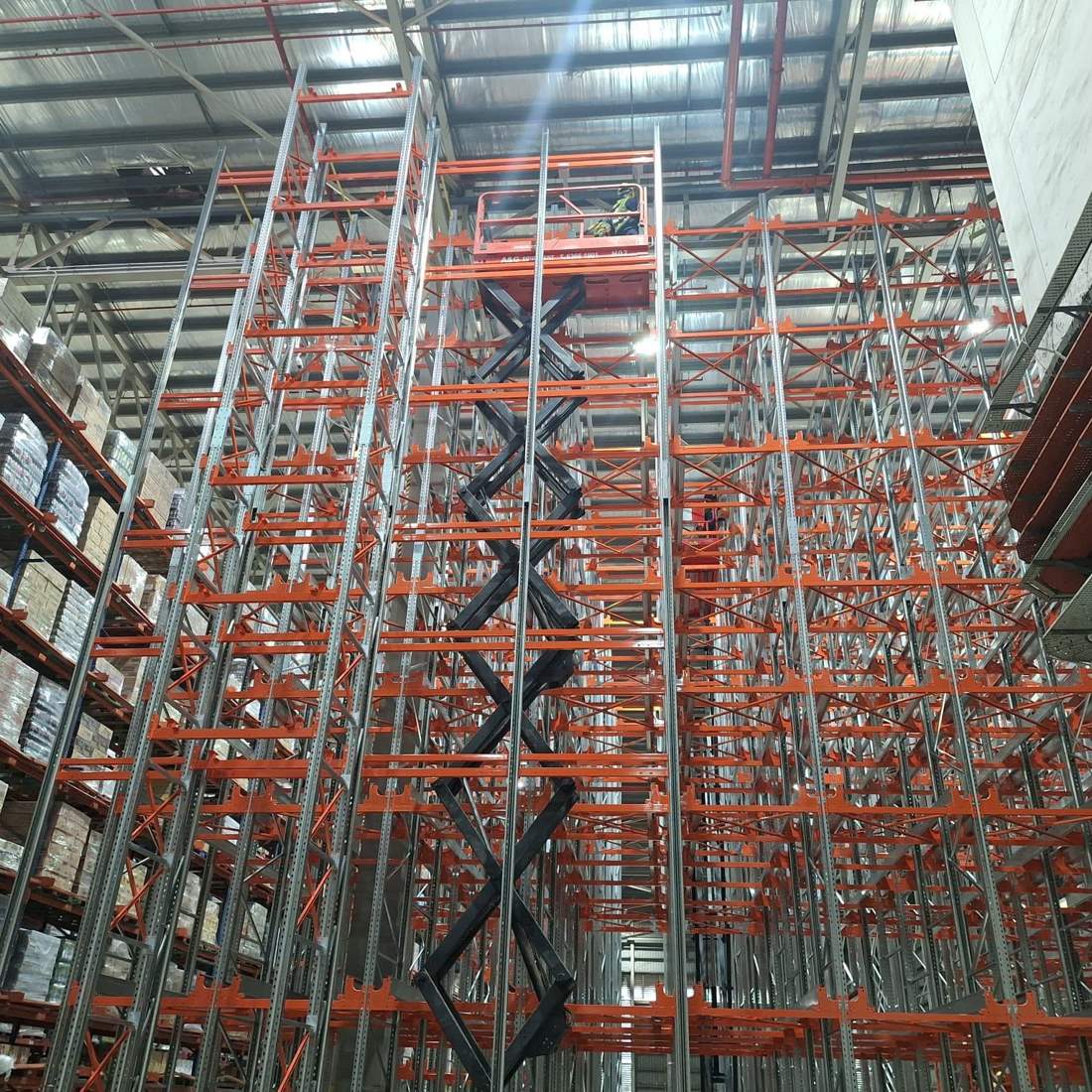Shuttle racking uprights installation